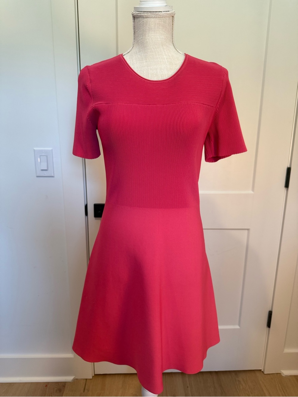 Theory Otto Flare Dress Glossed Rib Knit Fit & Flare Dress – Pink Coral – Medium